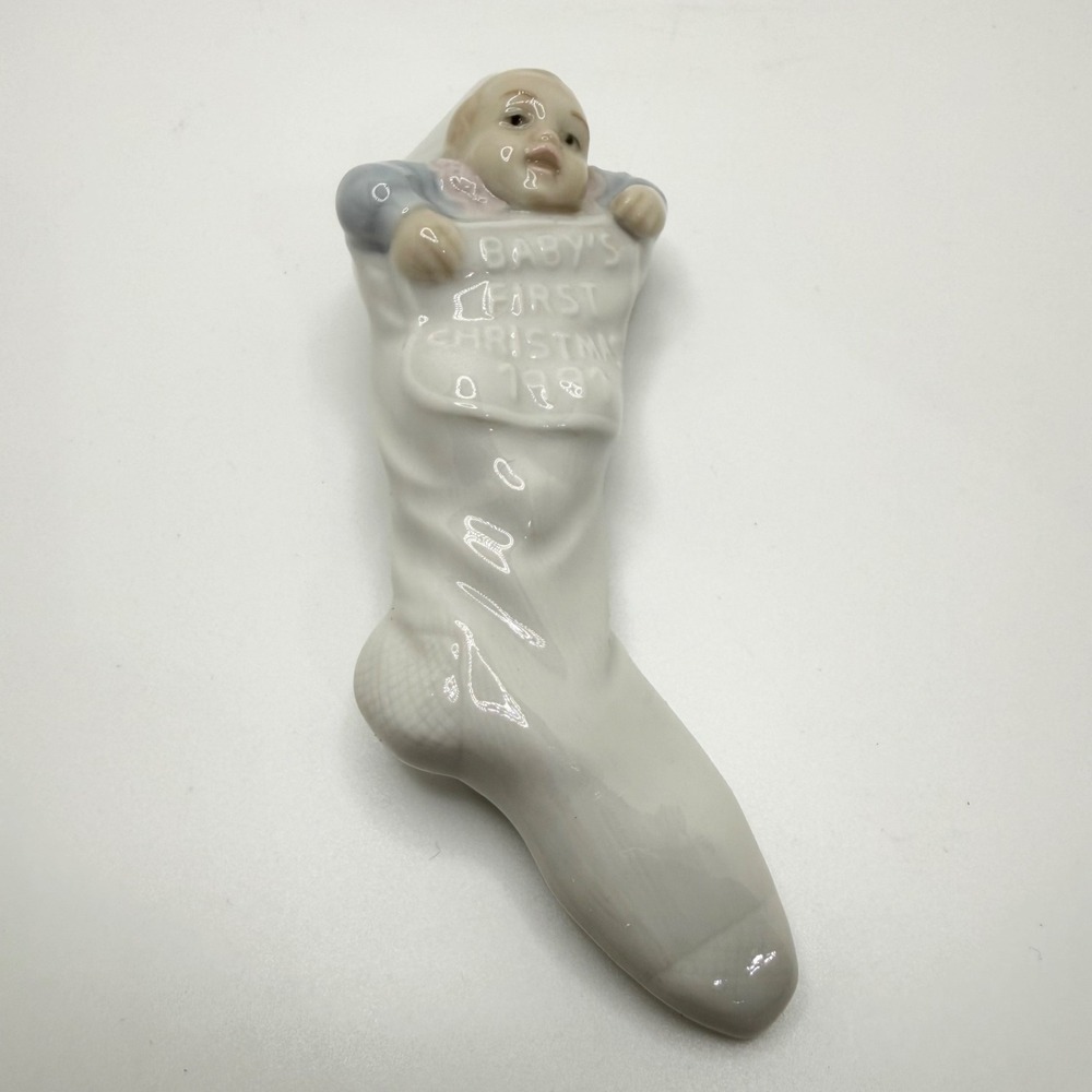 Vintage Lladro Baby First Christmas Ornament White‎ Porcelain Infant Spain w Box